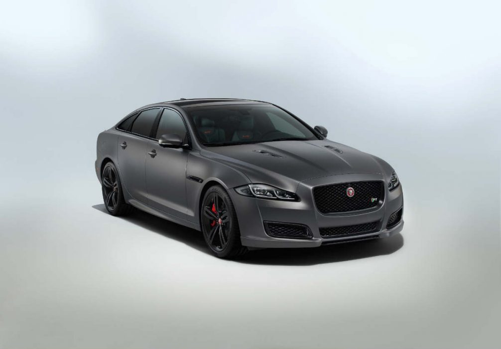 LUXURY CAR JAGUAR XJR