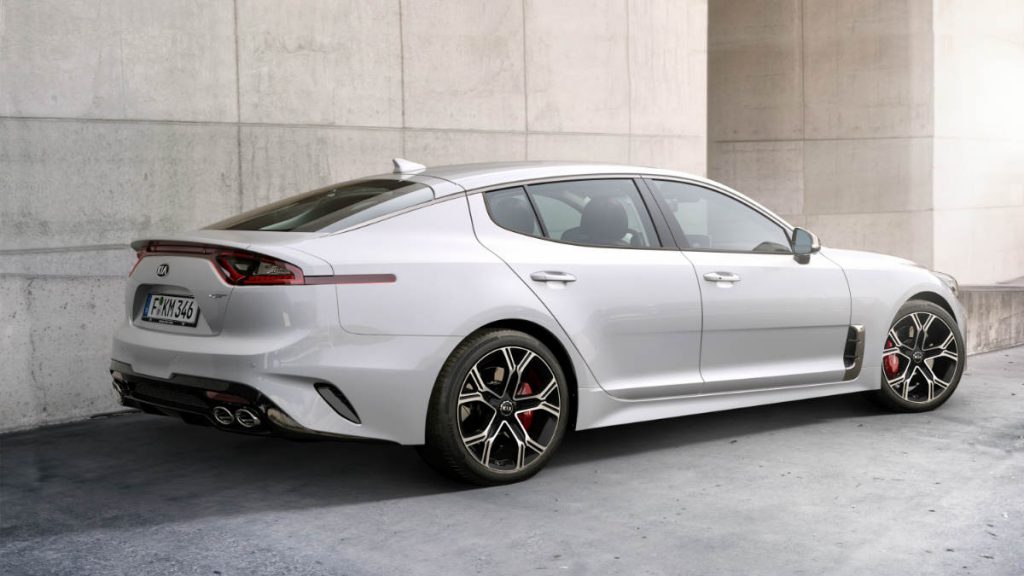 CAR KIA STINGER GRAN TURISMO