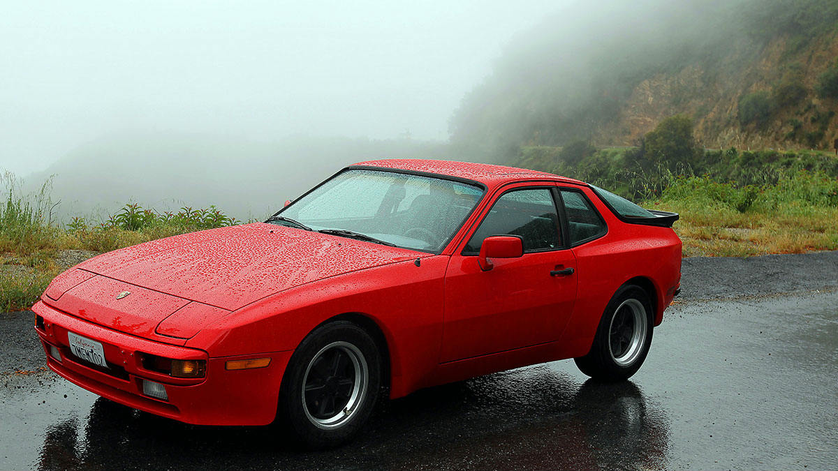 Porsche 944