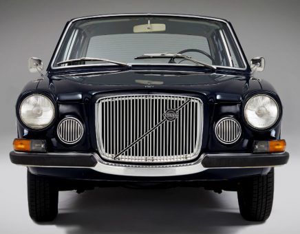 VOLVO 164