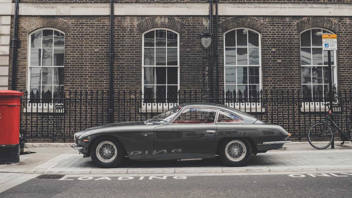 Classic Car Lamborghini 400 GT 2+2